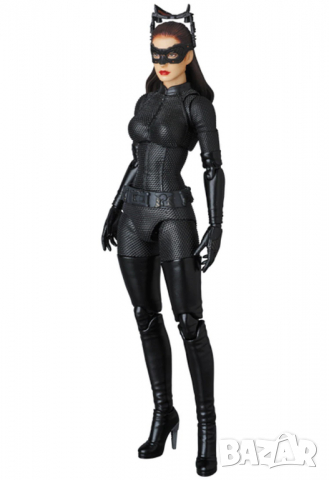 Екшън фигура на Жената котка(cat women) на Mafex,нова с кутия, снимка 10 - Колекции - 36195051