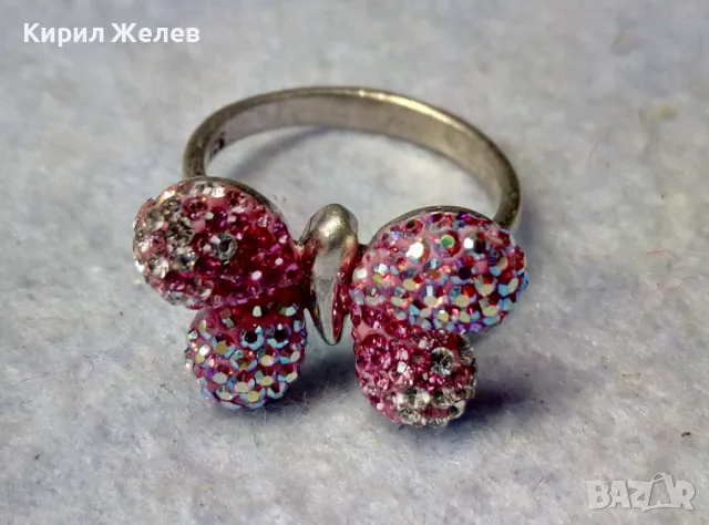 СКЪПОЦЕНЕН СРЕБЪРЕН ПРЪСТЕН ПЕПЕРУДА СРЕБРО 925 с РОЗОВ ЕМАЙЛ и РАЗНОЦВЕТНИ КАМЪНИ 47981