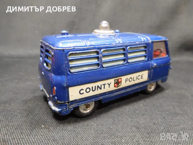 СТАРА РЕТРО МЕТАЛНА КОЛИЧКА COMMER POLICE VAN CORGI TOYS, снимка 4 - Колекции - 49713532