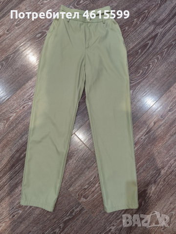 готин панталон на Bershka, снимка 3 - Панталони - 53753362