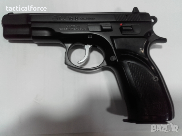 Боен пистолет CZ-75B
