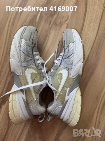 Дамски маратонки Nike 38 номер, снимка 4 - Маратонки - 55890288