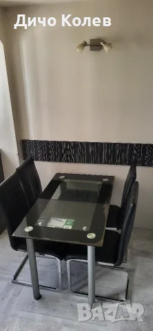 Трапезна маса с 4 стола, снимка 4 - Маси - 56227426