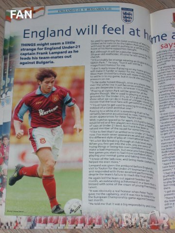 Англия - България до 21 г. футболна програма 1998 квалификация за ЕП до 21г. с уч. на Стилиян Петров, снимка 7 - Фен артикули - 38813137