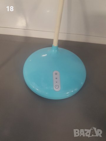 Настолна лампа, снимка 3 - Настолни лампи - 40423671