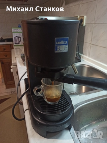 Кафе машина Лаваца , снимка 3 - Кафемашини - 52601970