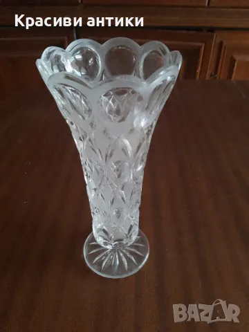 Кристални ваза, красива , снимка 2 - Други ценни предмети - 47456698