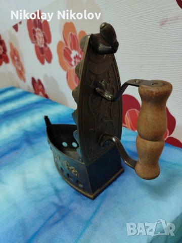бронзова ютия на жар , снимка 2 - Антикварни и старинни предмети - 53144546