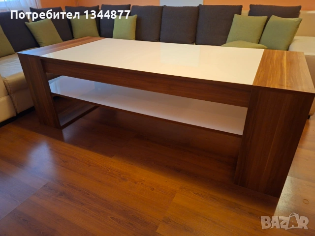 Трапезна маса