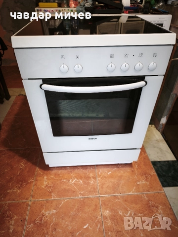 Свободно стояща печка Bosch , снимка 3 - Печки, фурни - 52964287