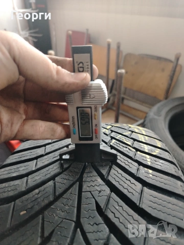 4бр. зимни гуми 225/50/17 Continental, снимка 3 - Гуми и джанти - 53213655