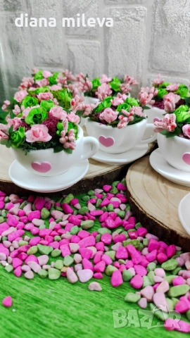 Сладурски чашки с нежни цветлета в зелено и розово!!, снимка 2 - Декорация за дома - 52069049