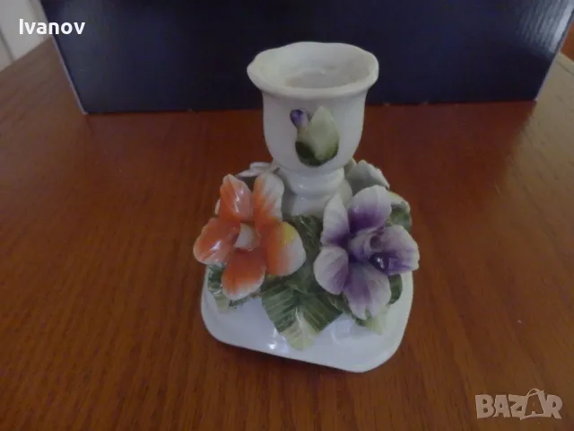 Порцеланов свещник