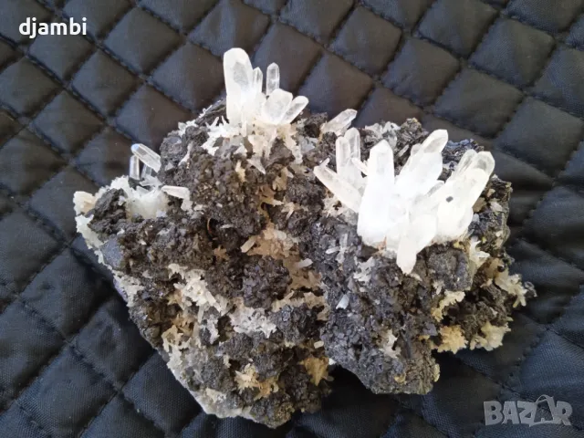 №149,Сфалерит,Сфалерит с кварц и хлорит,Уникат,