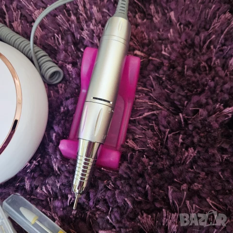 Удобна пила с поставка, бяла, професионална, снимка 3 - Продукти за маникюр - 51224338