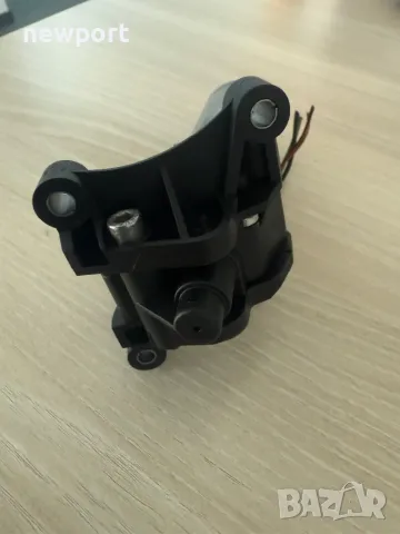 Моторче за регулиране на Кормилна Уредба - Mercedes S-Class (2007-2013), снимка 4 - Части - 49072107