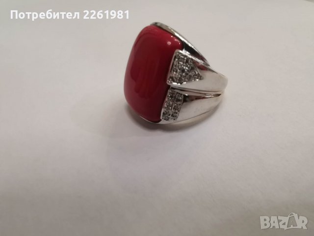 Продавам златен пръстен с корал и диаманти silvia kelly, снимка 7 - Пръстени - 25883022