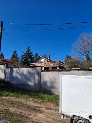 Къща oт частно лице на 25 км. от София - Нови хан, община Елин Пелин