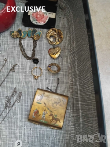 Брошки от Англия по 10 лв броя! 1970-1980г