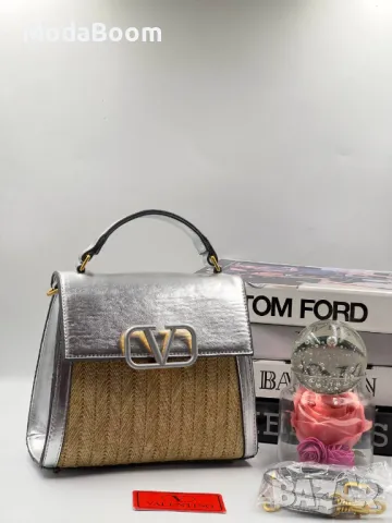 Valentino дамски чанти Различни цветове , снимка 9 - Чанти - 48835547