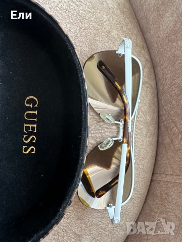 GUESS огледални слънчеви очила с кутия и кърпичка