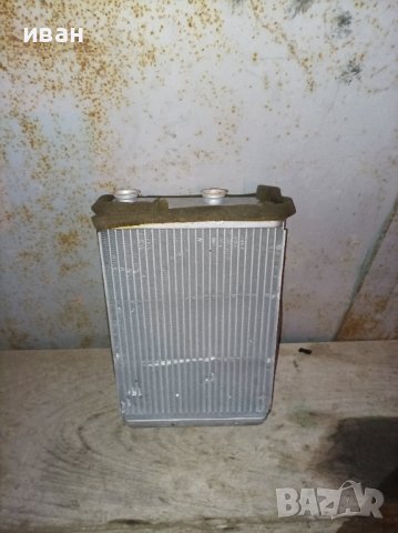 Радиатор парно за Фиат Пунто 1.2 бензин. 60 кс. 2004 год., снимка 1 - Части - 39114327