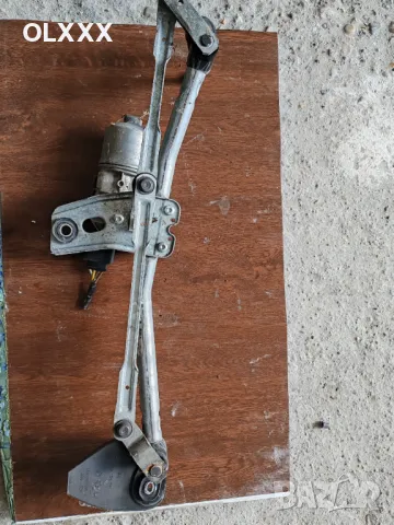 Мотор рамо чистачки Опел Астра Х зафира 