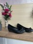 Черни дамски обувки на ниска платформа, снимка 1 - Дамски ежедневни обувки - 35694937