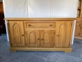 Масивен контрабюфет, снимка 1