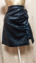 XL Черна кожена пола с къдри , снимка 1 - Поли - 44679165