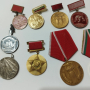 стари ордени и кутия плакети , снимка 3