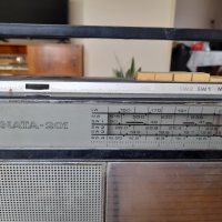 Старо радио,радиоприемник Sonata 201, снимка 2 - Антикварни и старинни предмети - 40336952