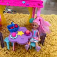 Комплект за игра Barbie Chelsea Doll and Pegasus, барби с пегасус, снимка 7 - Кукли - 41947311