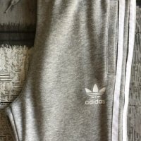 Детско долнище ADIDAS, снимка 1 - Детски анцузи и суичери - 42154677