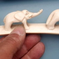 Резбована декорация от слонова кост , снимка 1 - Статуетки - 41460196