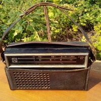 Ретро радио ,,SELGA " made in USSR , снимка 1 - Радиокасетофони, транзистори - 41303264