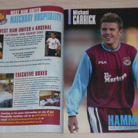 Уест Хям Юнайтед официални клубни списания "HAMMERS News" от 2000 до 2002 г., снимка 16 - Фен артикули - 36322597
