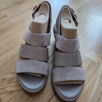 Сандали Clarks - нови 3,5 UK, снимка 1 - Сандали - 41731419