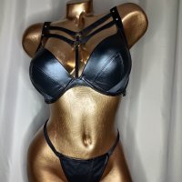  Hunkemoller 70E К-т Черен кожен сутиен с чокър и кожена прашка, снимка 2 - Бельо - 38640076