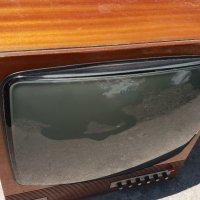 Ретро телевизор Люлин, снимка 2 - Антикварни и старинни предмети - 41416868