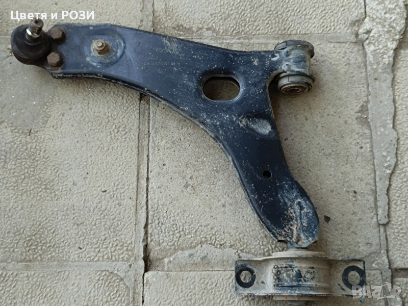 Носачи ляв и десен Ford Focus MK1, снимка 1