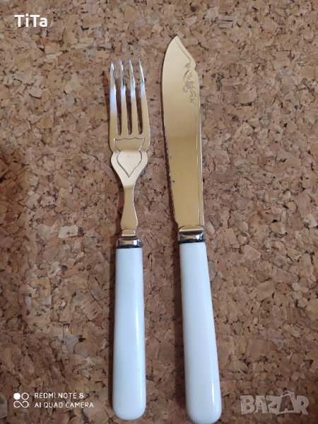 Английски посребрени прибори за риба или десерт, снимка 1