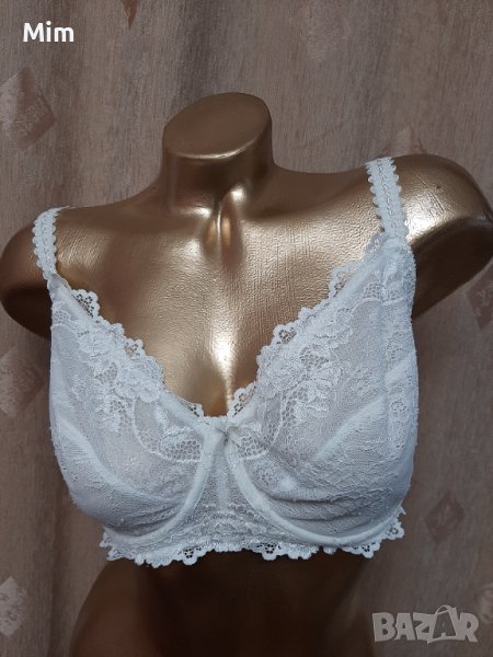 Triumph 85 E Бял дантелен сутиен , снимка 1