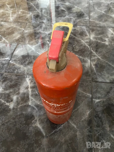 Пожарогасител прахов 2 кг, снимка 1