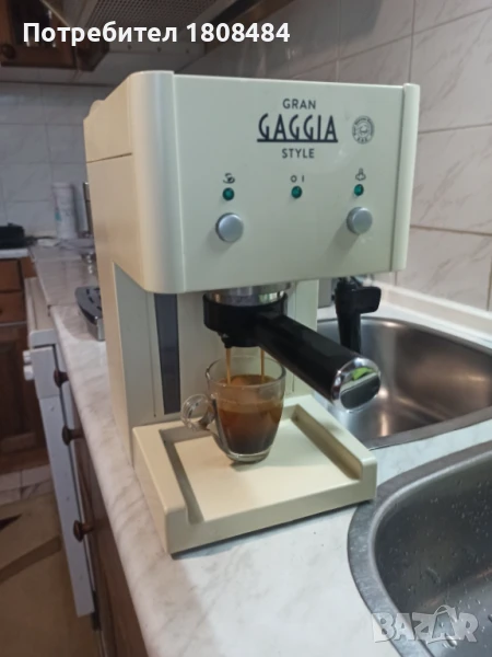 Кафе машина Гаджия с ръкохватка крема диск, работи перфектно , снимка 1