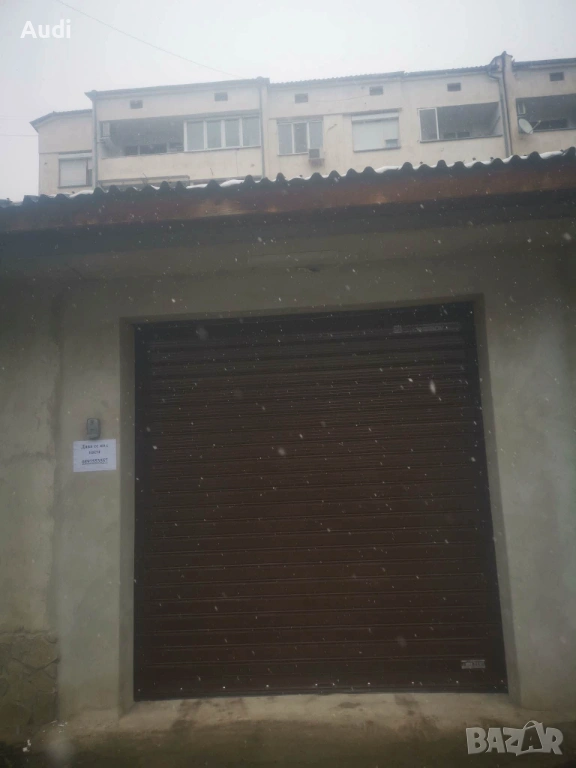 Собственик дава под наем тухлен масивем гараж с ток 25кв.м. Осветление с 4 броя LED пури.  В. Търнов, снимка 1