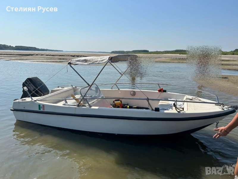 лодка 4,20м с двигател 40 к.с. evinrude 737 с нерегистриран колесар цена 5800 лева или 2965,49 евро , снимка 1