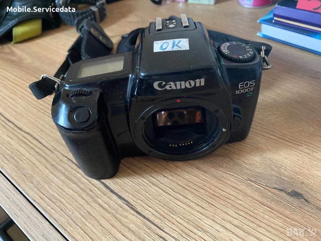 Фотоапарат Canon EOS 1000F, снимка 1