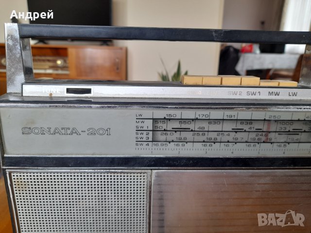Старо радио,радиоприемник Sonata 201, снимка 2 - Антикварни и старинни предмети - 40336952