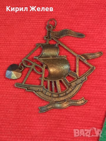 ПИРАТСКИ КОРАБ от МЕСИНГ АРТ ВИСУЛКА ВЕТРОХОД ШХУНА с ЕМАЙЛ 24424, снимка 2 - Колиета, медальони, синджири - 33962668